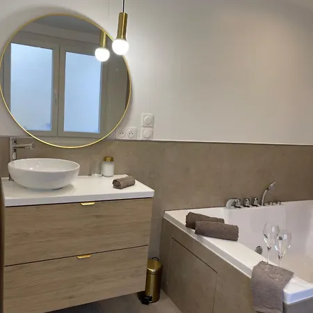 L'Harmonie - Suite Balneo Gournay-en-Bray Exterior photo