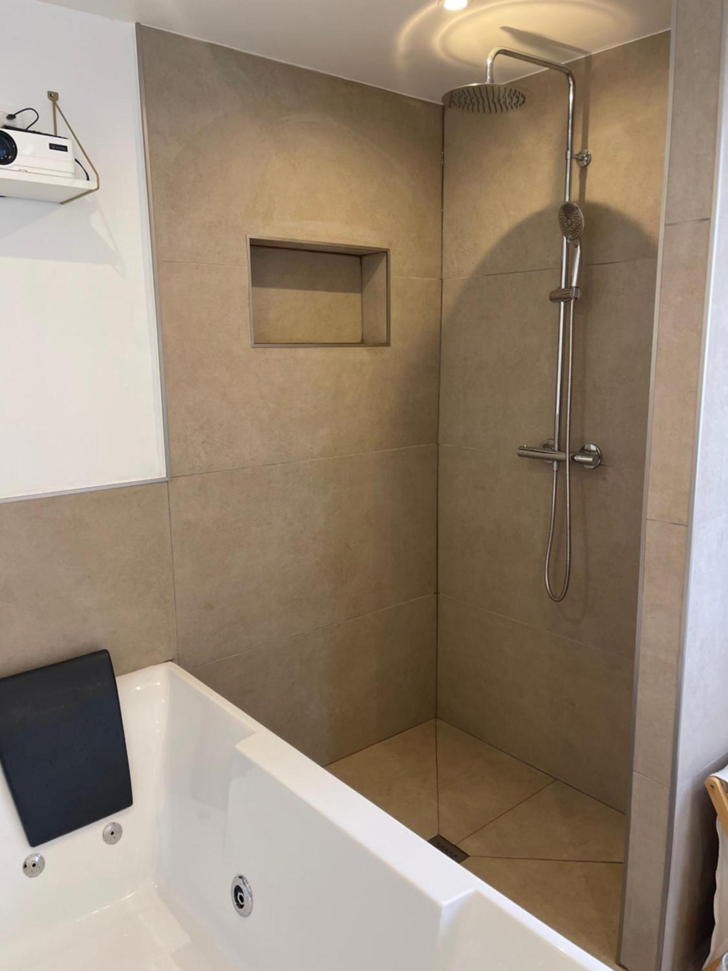 L'harmonie - Balneo Apartment